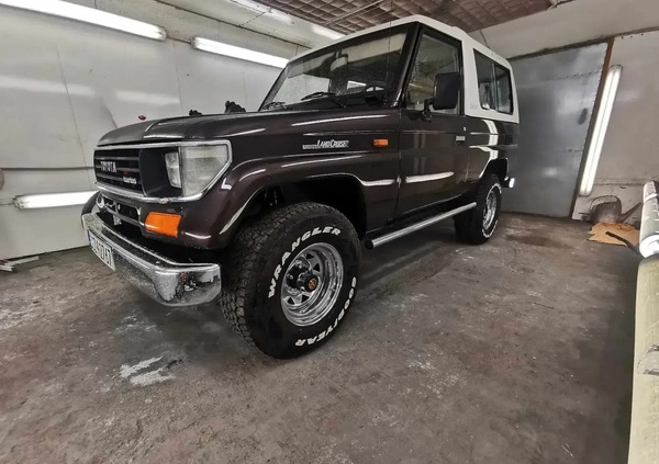 Toyota Land Cruiser cena 89999 przebieg: 341000, rok produkcji 1990 z Ryglice małe 154